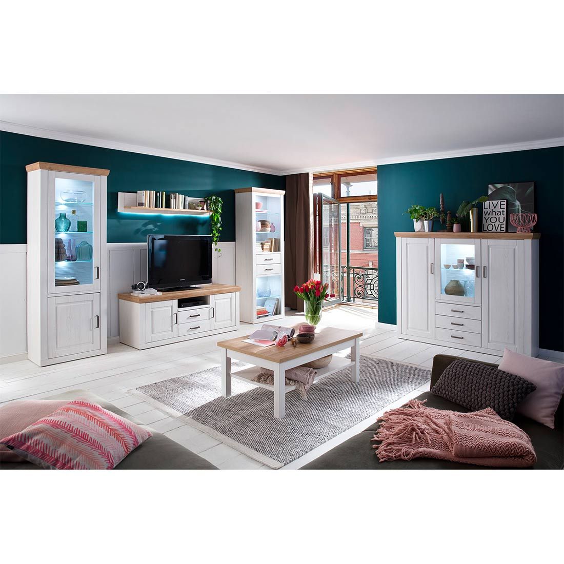 MCA Brixen Vitrine 73x40x210cm