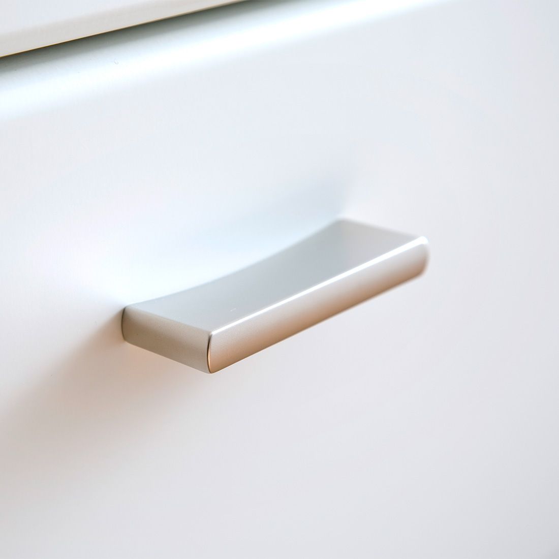 MCA Torino Kommode 80x45x108cm