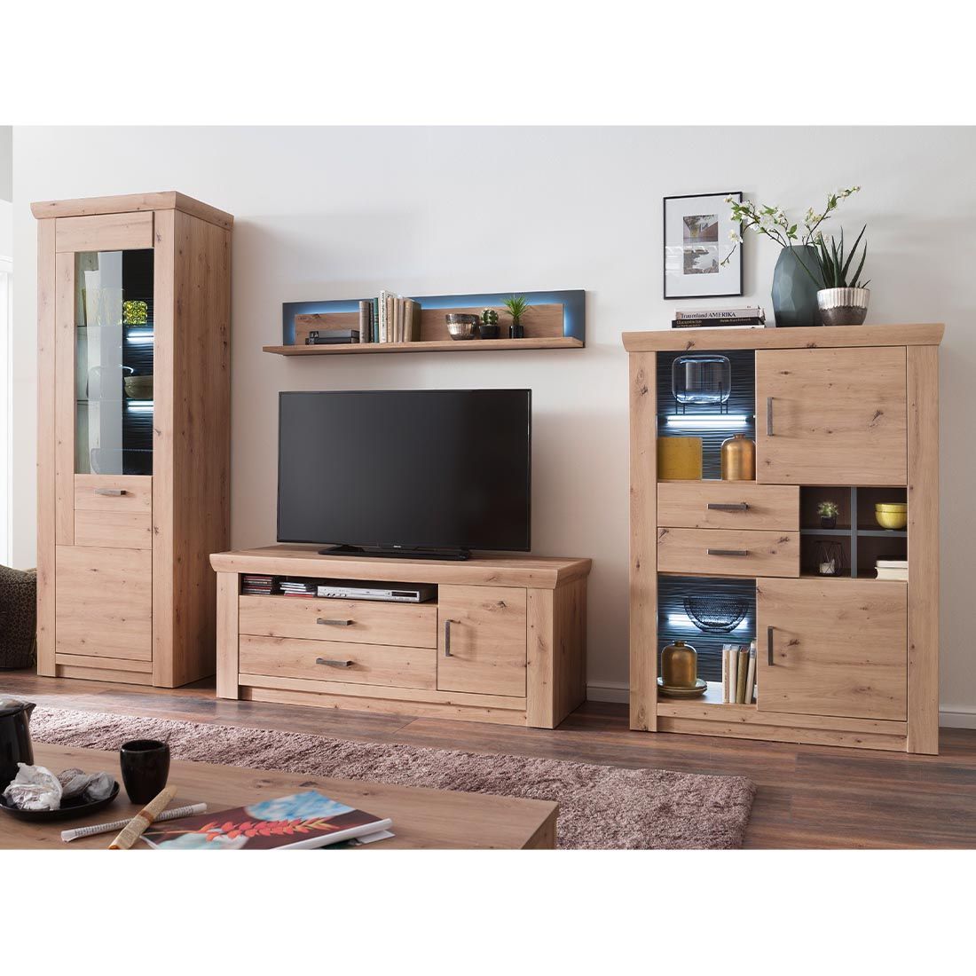 MCA Meran Vitrine 74x45x211cm