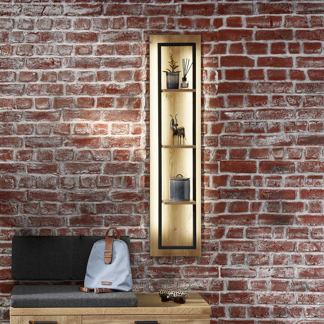 Wohnconcept Persiko Wandregal mit Beleuchtung 30x18x130cm