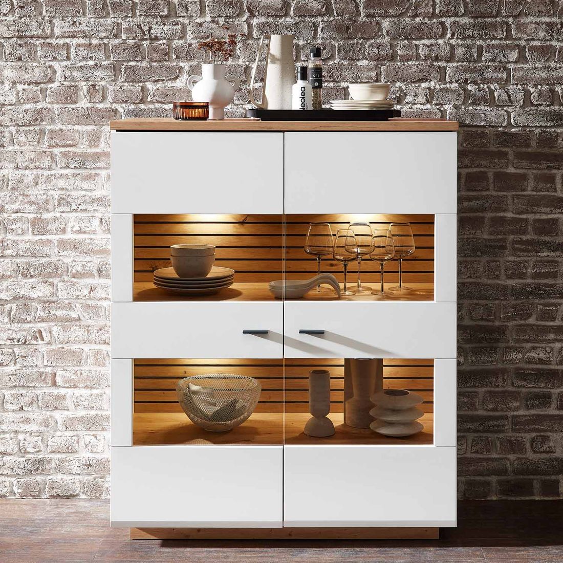 Wohnconcept Fresno Highboard mit Beleuchtung 110x40x136cm