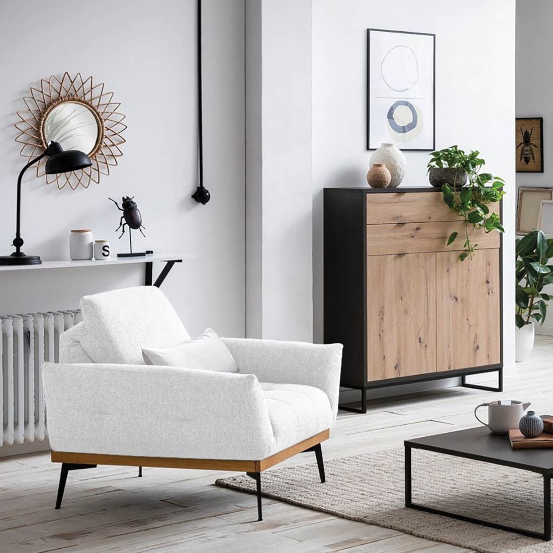 HOMELIV. Tulip Loungestuhl