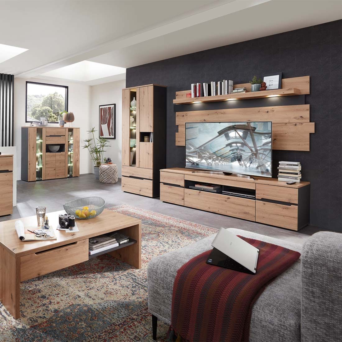 Innostyle Memphis Wandboard mit Beleuchtung 202x26x93cm