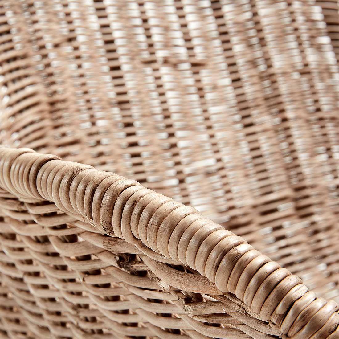 La Forma Chart Rattan Armlehnstuhl