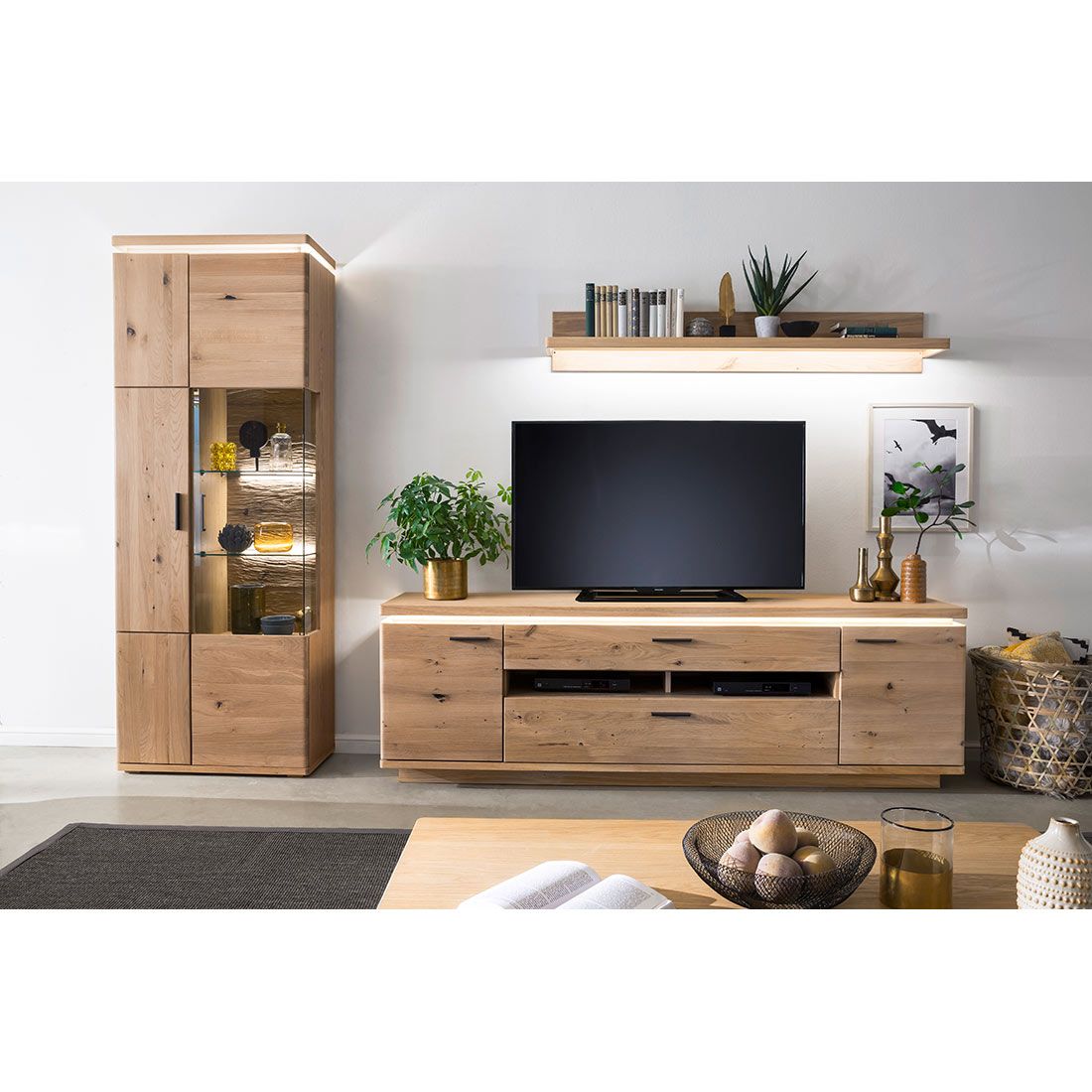 MCA Barcelona Vitrine mit Beleuchtung 75x37x204cm