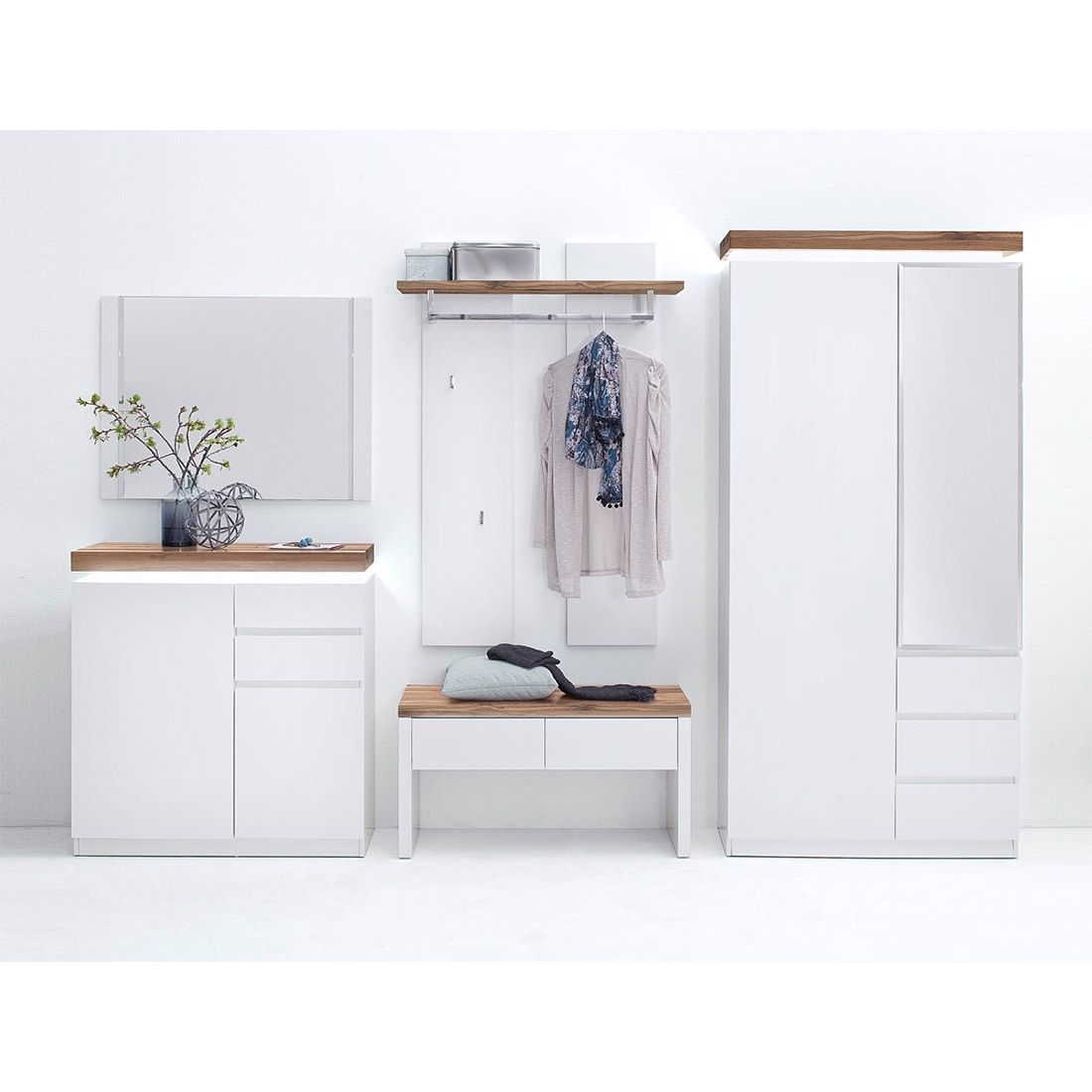 MCA Garderobe Romina mit Beleuchtung 5-tlg.
